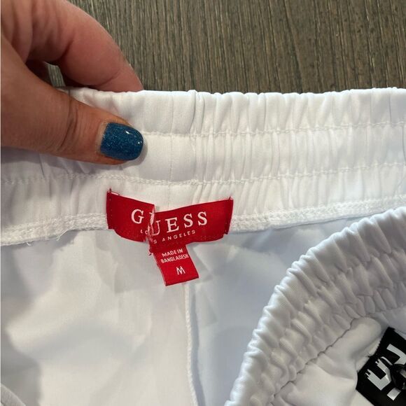 NWOT Guess White Cropped Jogger Sweatpants Size M - Picture 9 of 9